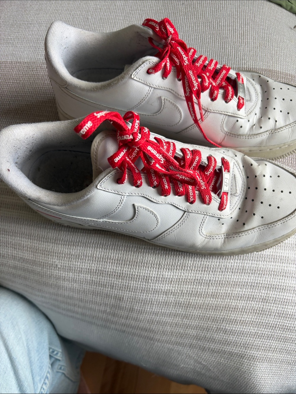 Nike White Air Force 1 with Red Supreme  special edtion